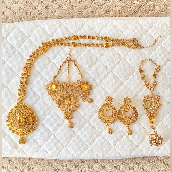 Indian Pakistani Desi Wedding Bridal Party Artificial Gold Full Jewellery Set - Picture 4 of 7